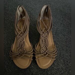 Me too Tanya  shoes.